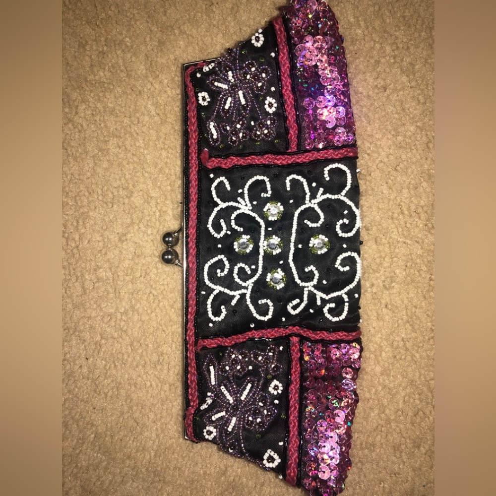 Preowned beaded sequin clutch